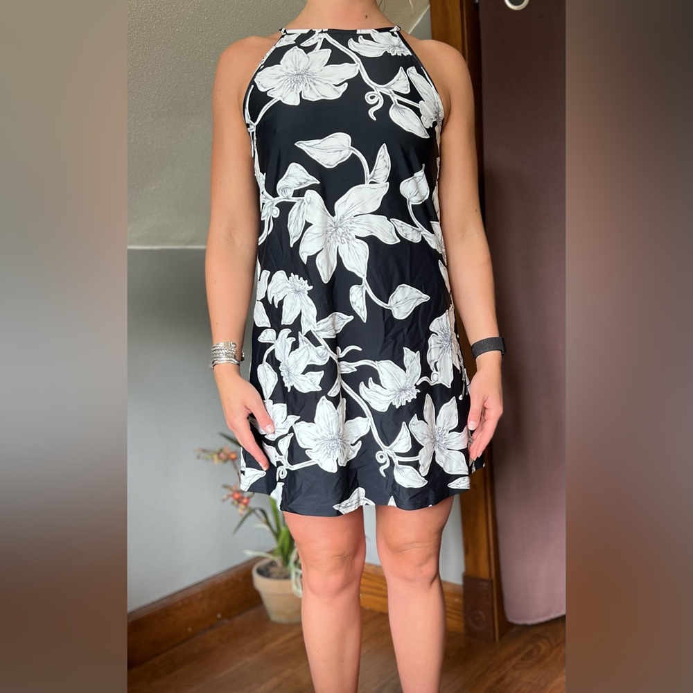 Floral Print Black and White Sleeveless High Neckline Dress